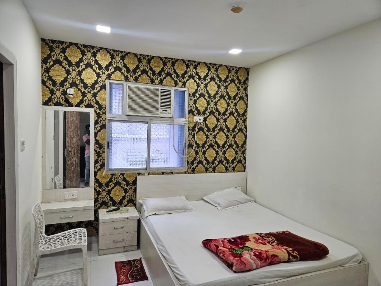 Hotel Elliot Comfort Inn 加尔各答 外观 照片